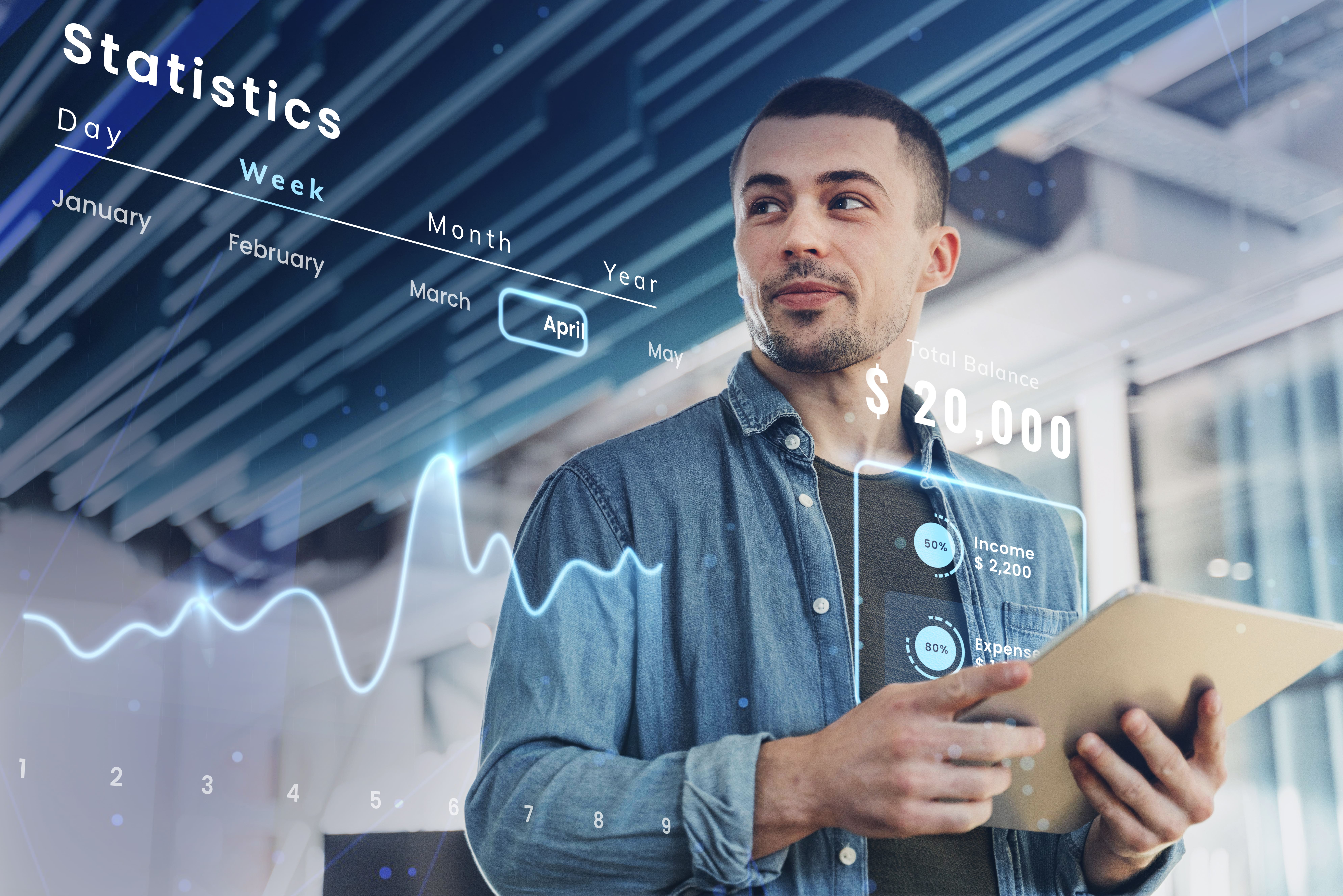 Empresarios trabajando con tecnología